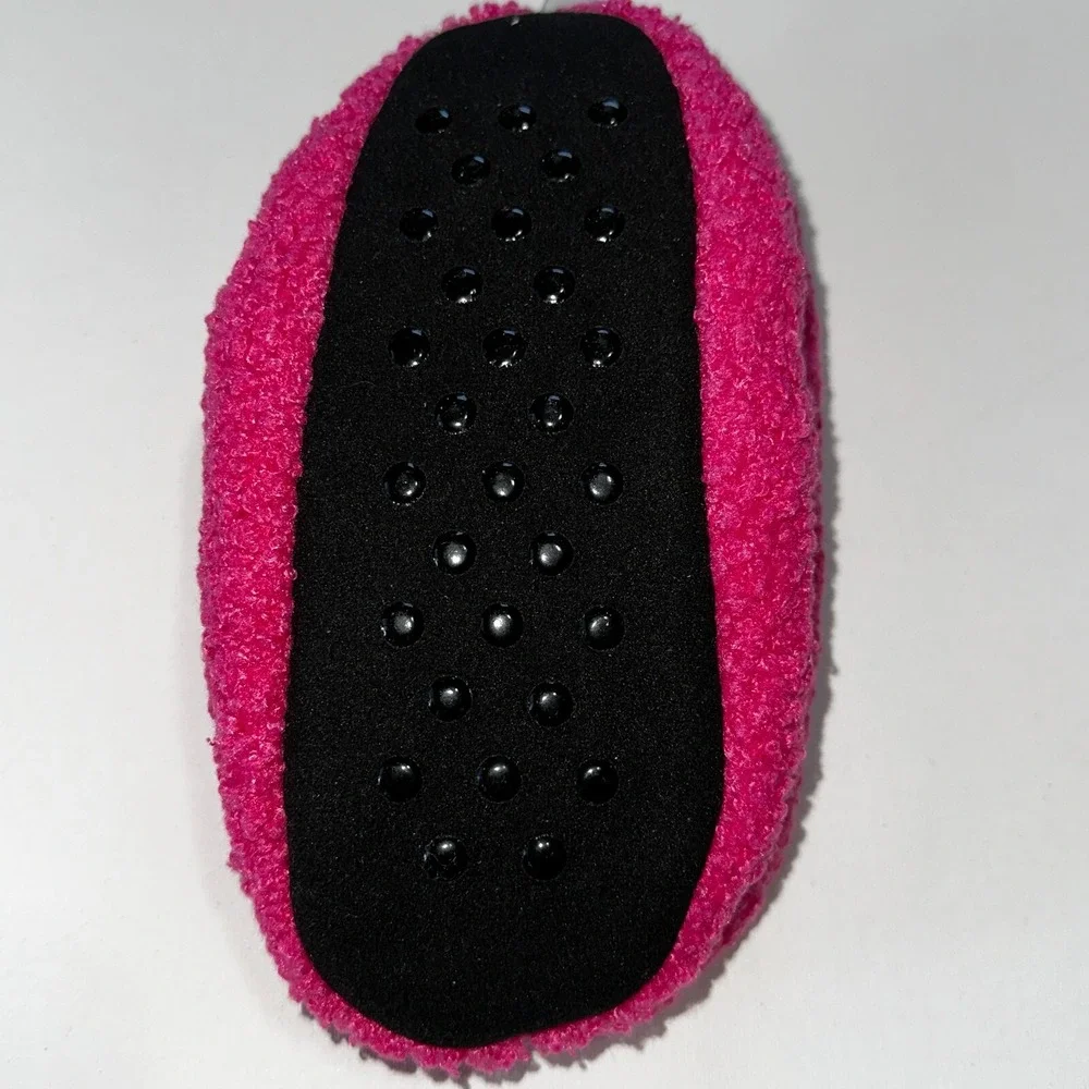 Delia's Girl Slipper Socks Kids M/L Shoe 11-2 1/2‎ Pink NEW Smiley Face Non-Slip
